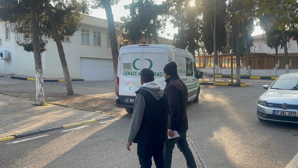 Kız kardeşlerini vurdu! 1 ölü, 1 yaralı