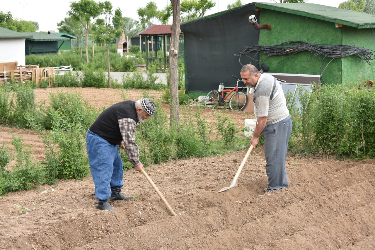karatay-hobi-bahcelerinde-on-kayitlar-basladi-3.jpg