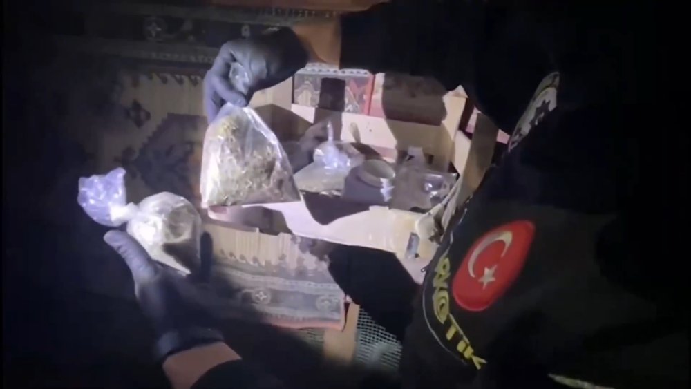 Narkokapan-10 operasyonu: 213 şüpheli yakalandı