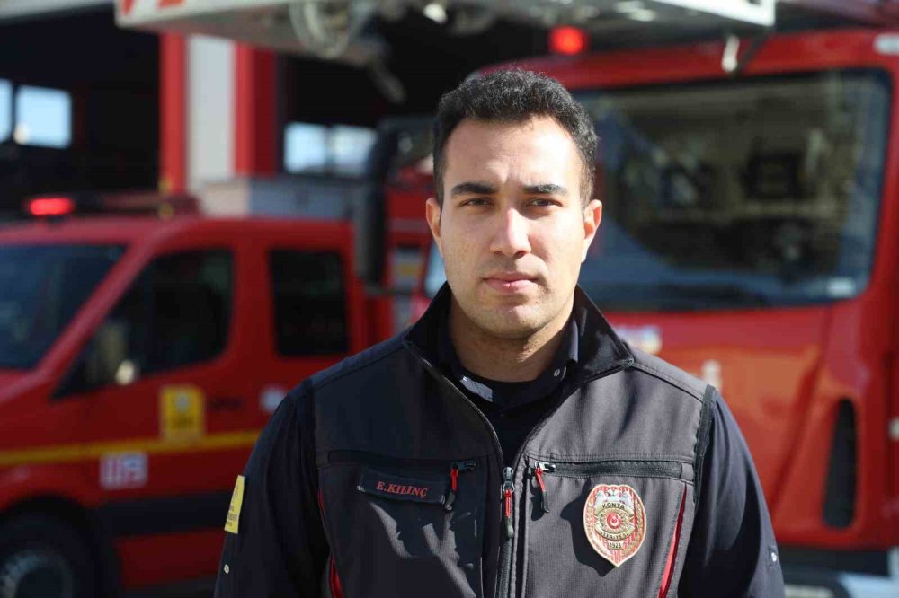 Konya’da çöken bina 6 Şubat depremini hatırlattı