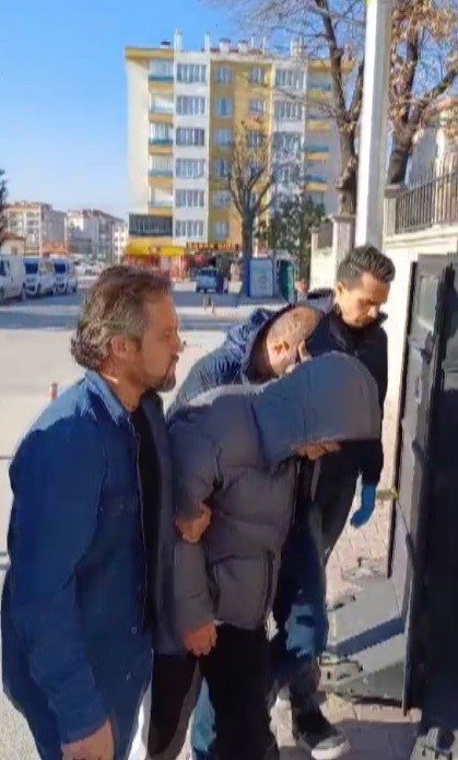 Konya'da iki hırsızın yaptıkları pes dedirtti... Soda ile kutladılar