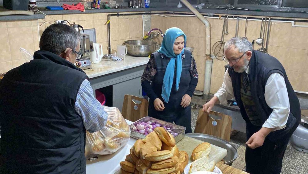 Her şey Konya'nın meczupları için