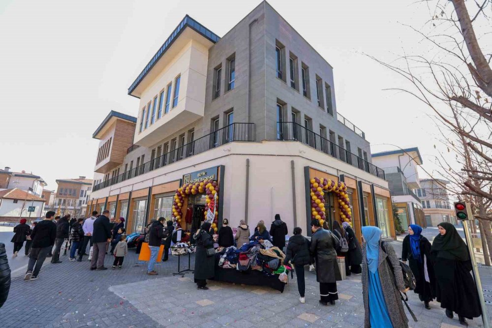 Konya'nın yeni favori çarşısı! Akın akın geliyorlar