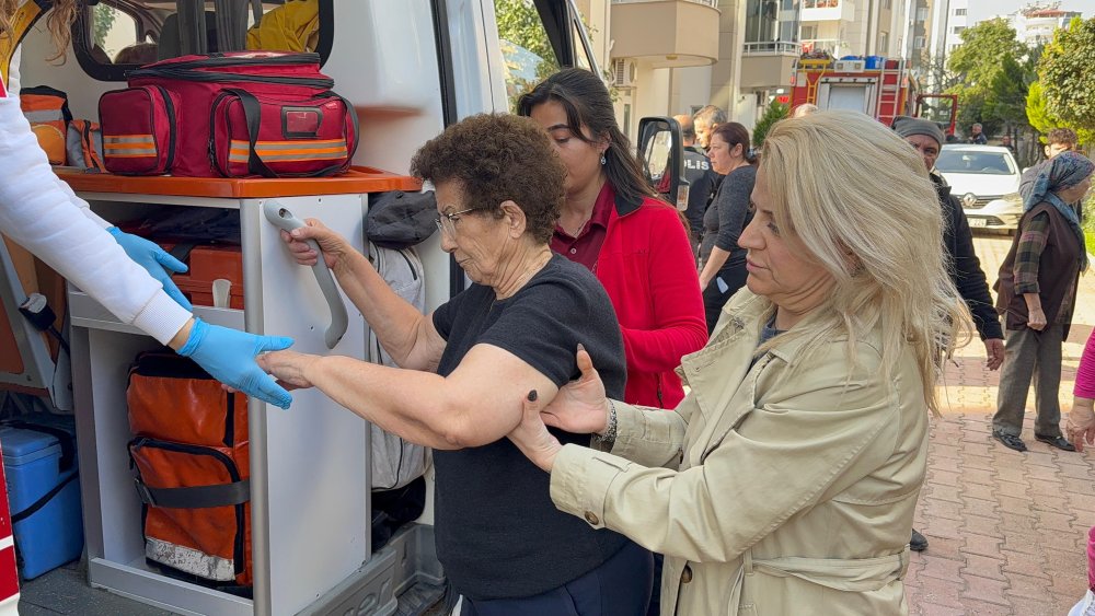 Torununa pişi yapmak için ocakta unuttuğu yağ, yangın çıkardı