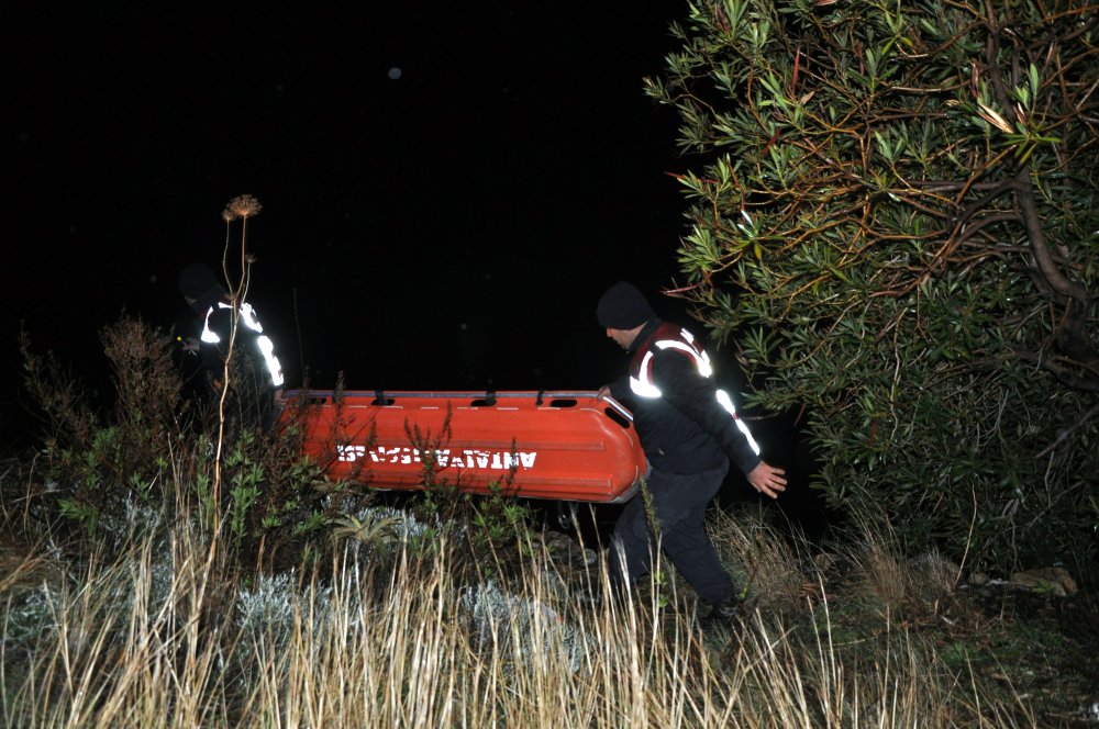 Yolcu otobüsü uçurumdan yuvarlandı: 10'u ağır, 28 yaralı