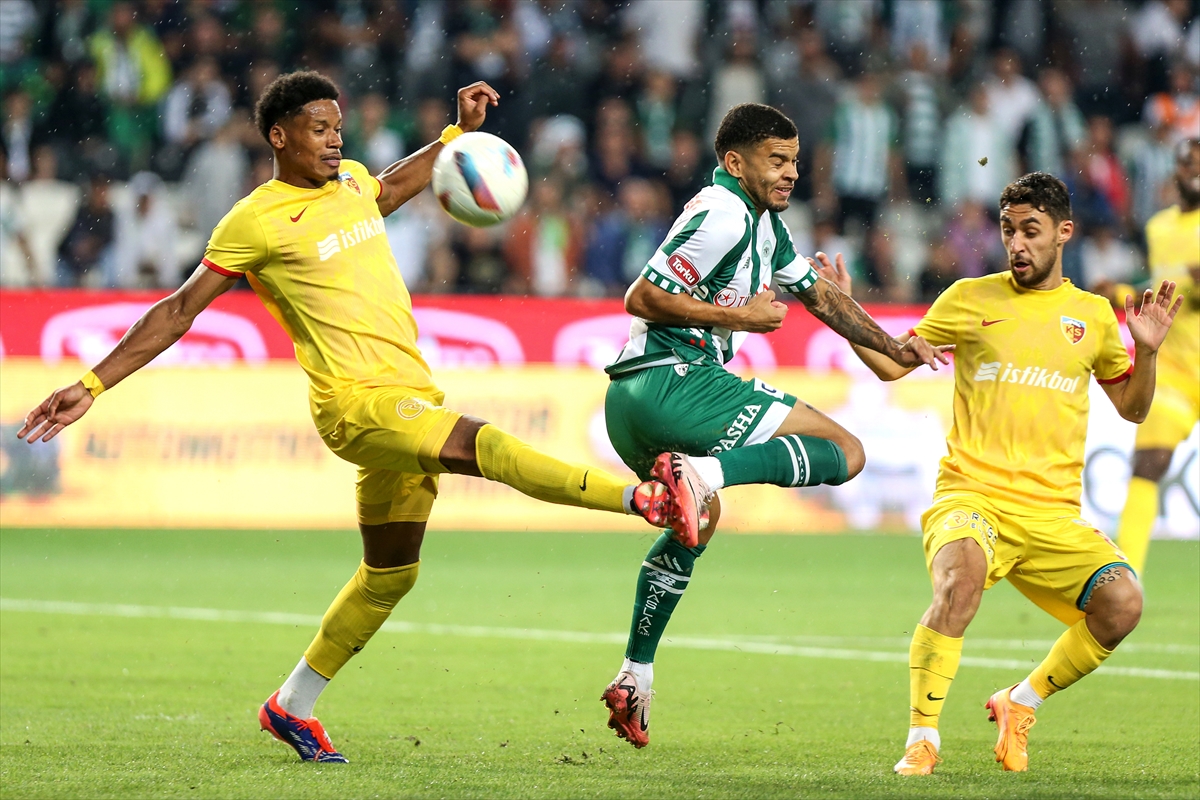 rekabette-konyaspor-onde-2.jpg
