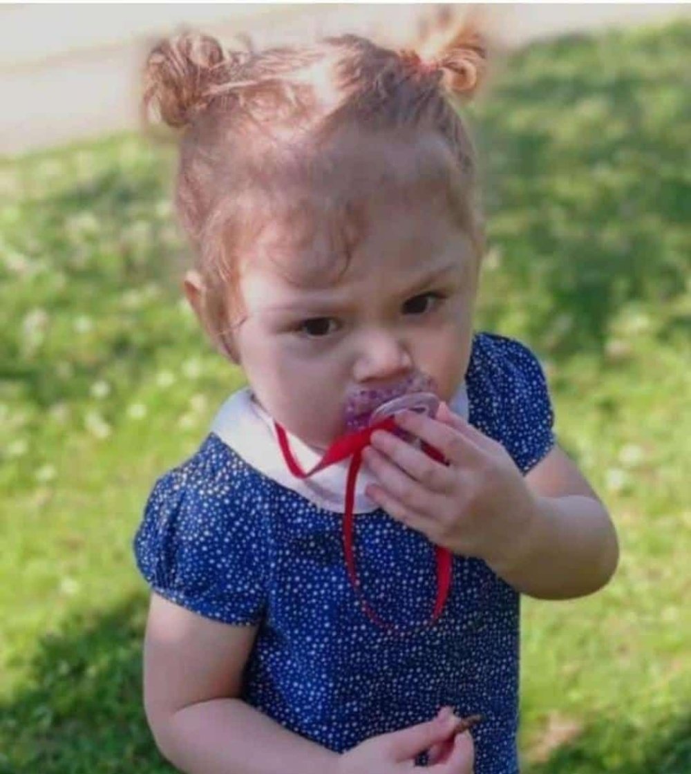 5 Yaşındaki Asya kansere yenik düştü