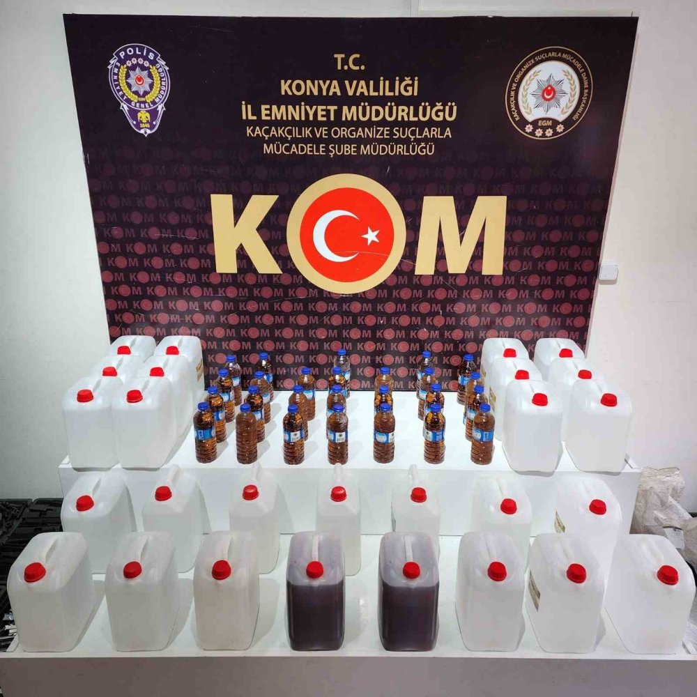 Konya’da mutfak dolusu kaçak içki!