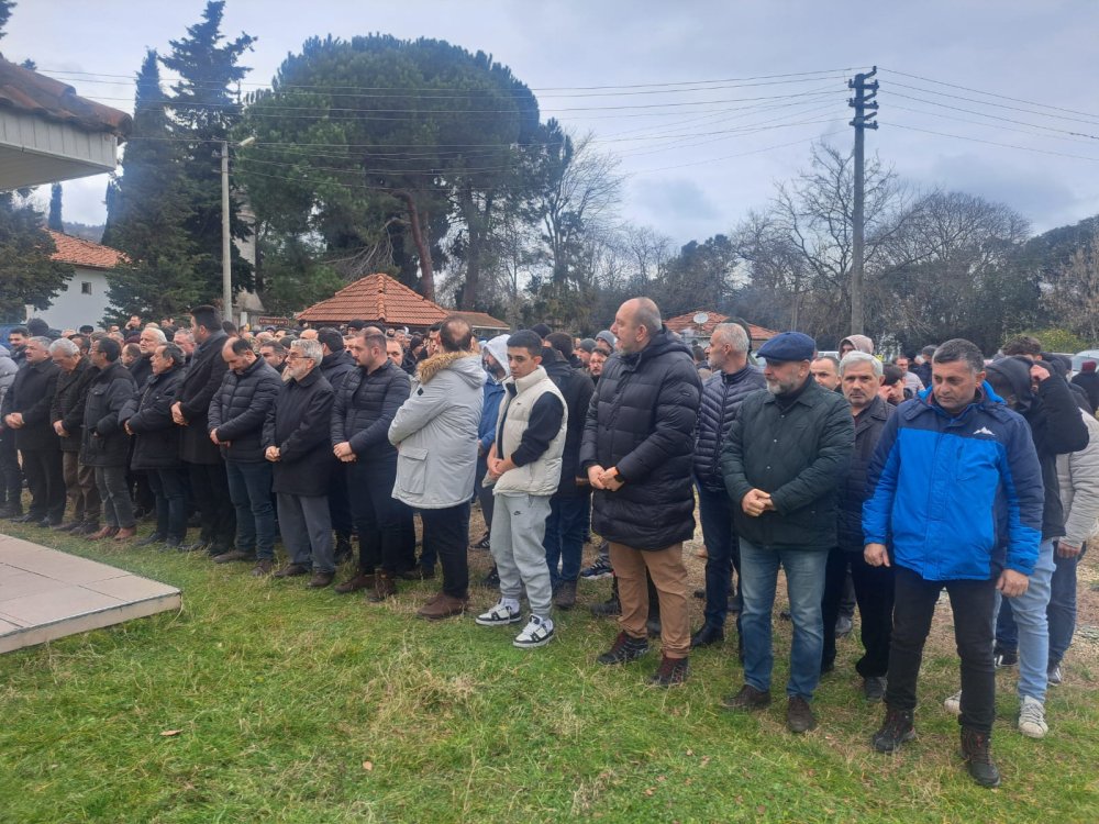 Yol kenarında yürürken öldü