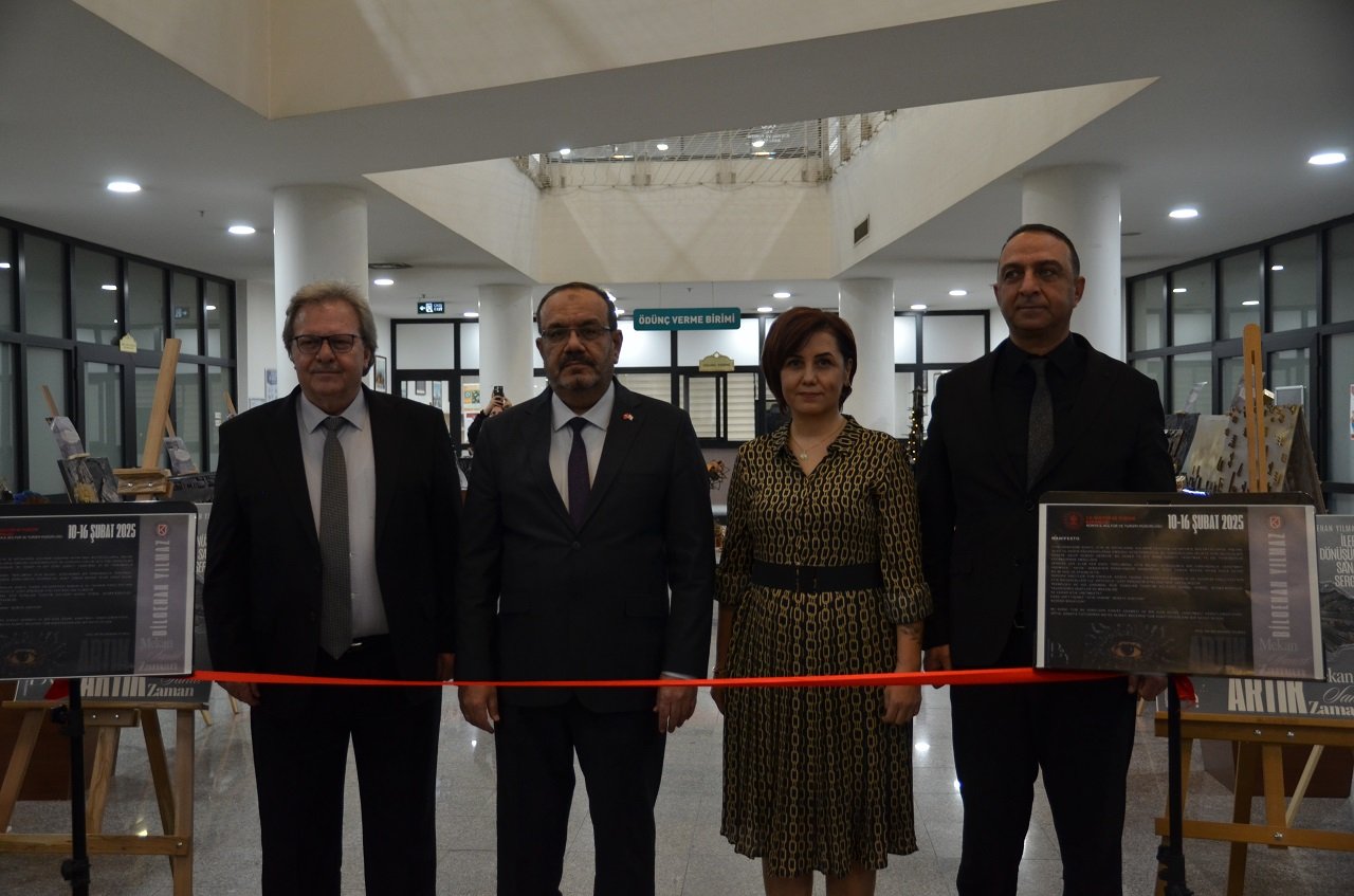 konyada-artik-mekan-sanat-zaman-sergisi-duzenlendi-1.jpg