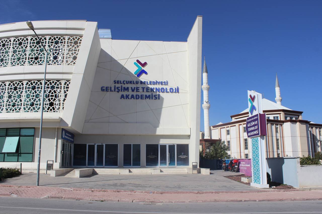 selcuklu-gelisim-ve-teknoloji-akademisi-1.jpg