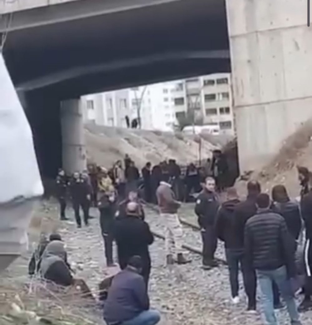 Köprü altında erkek cesedi bulundu