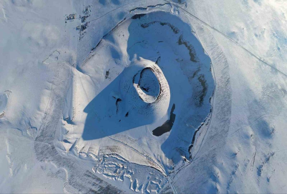 Kar yağışıyla birlikte Konya'nın jeolojik mirasında eşsiz manzara