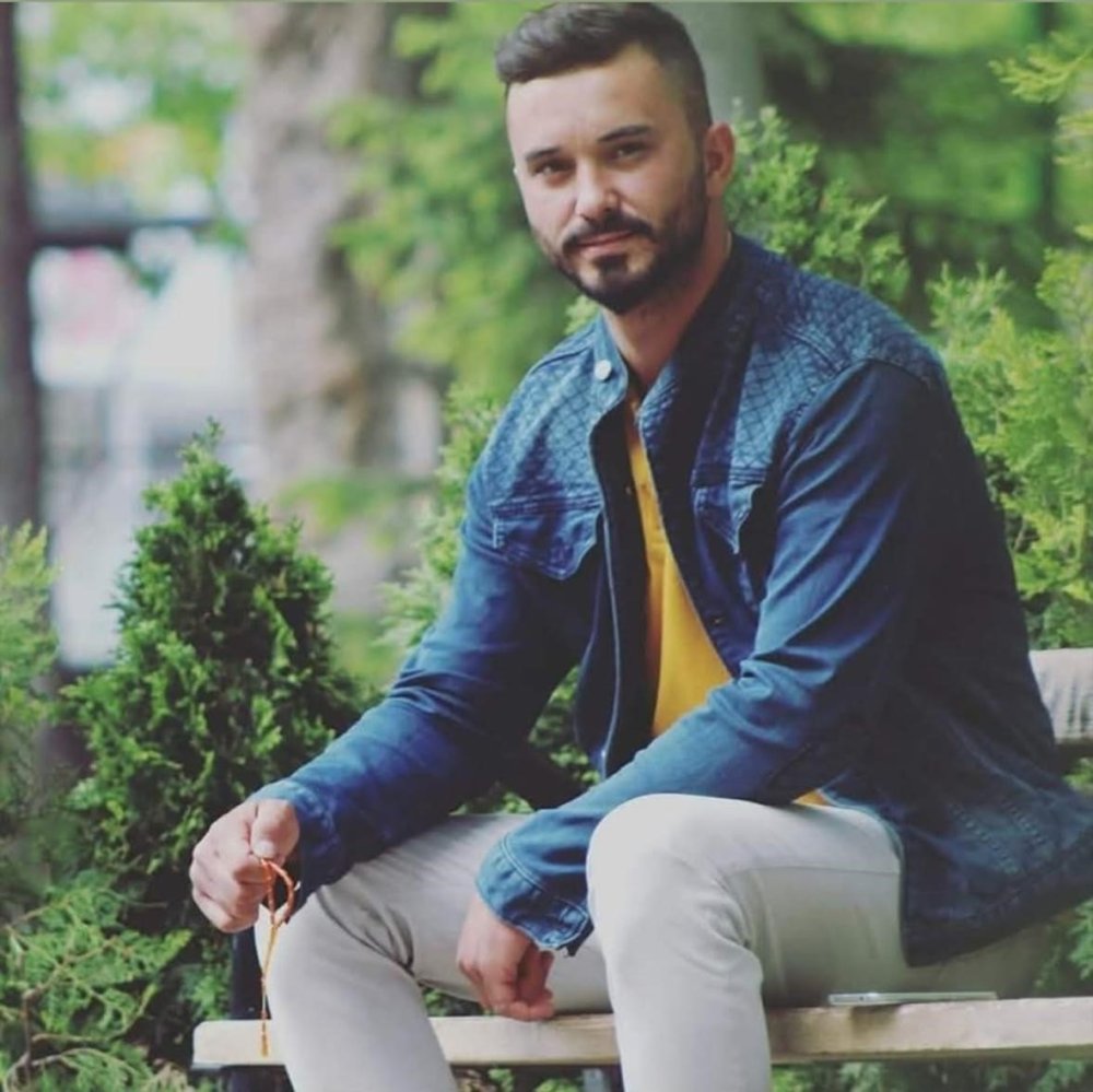 Araç içerisinde ölü bulundu