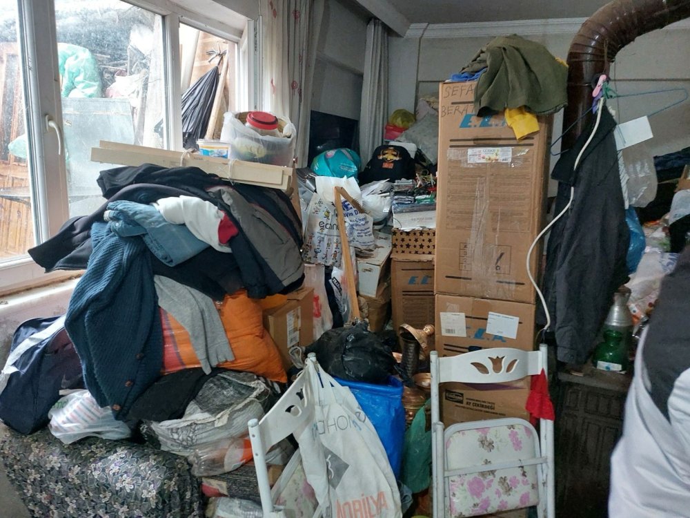 Eden 10 kamyonet çöp çıktı!