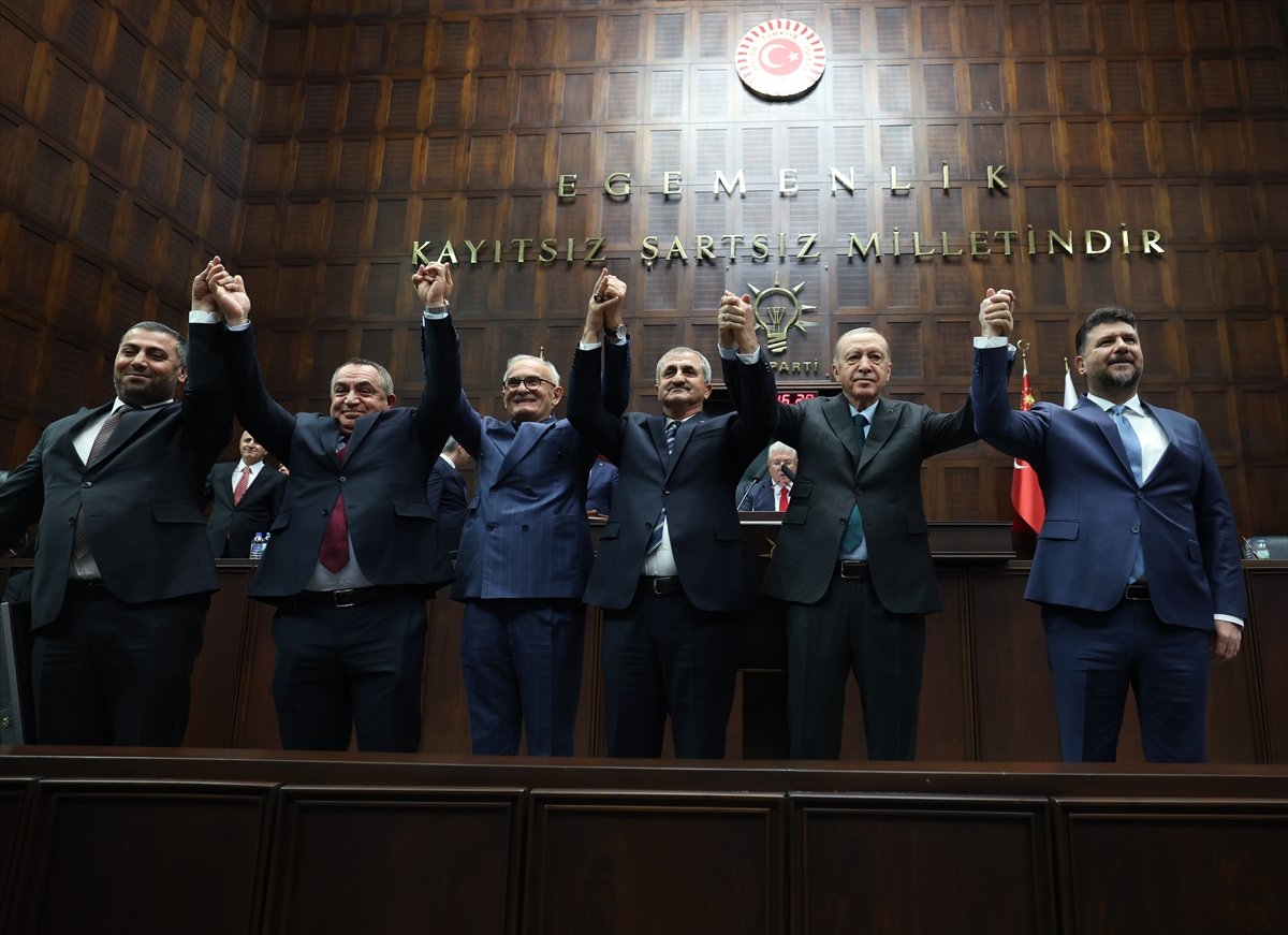 10-belediye-baskani-ak-partiye-katildi-iste-o-isimler-1.jpg