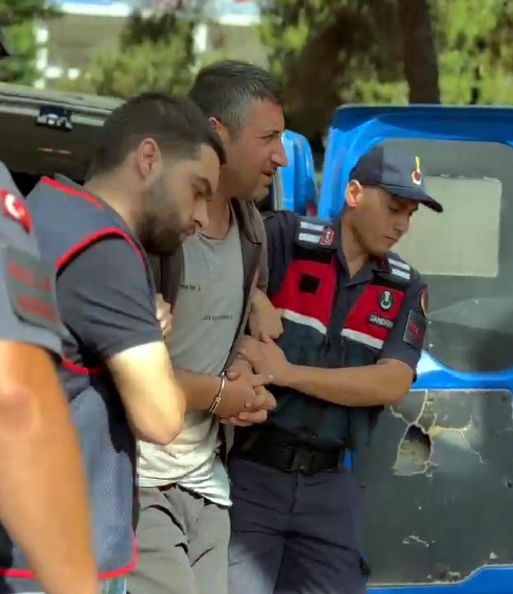 Başına vurduğu ütüyle eşini öldüren kocanın ifadesi: Eşime tokat attım