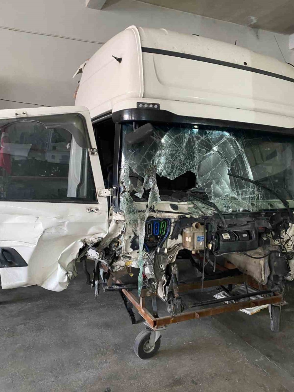 Çanakkale’de çalınan tır Konya’da ele geçirildi