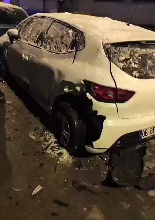 Sürücü 7 araca çarptı: Mahalleliden meydan dayağı