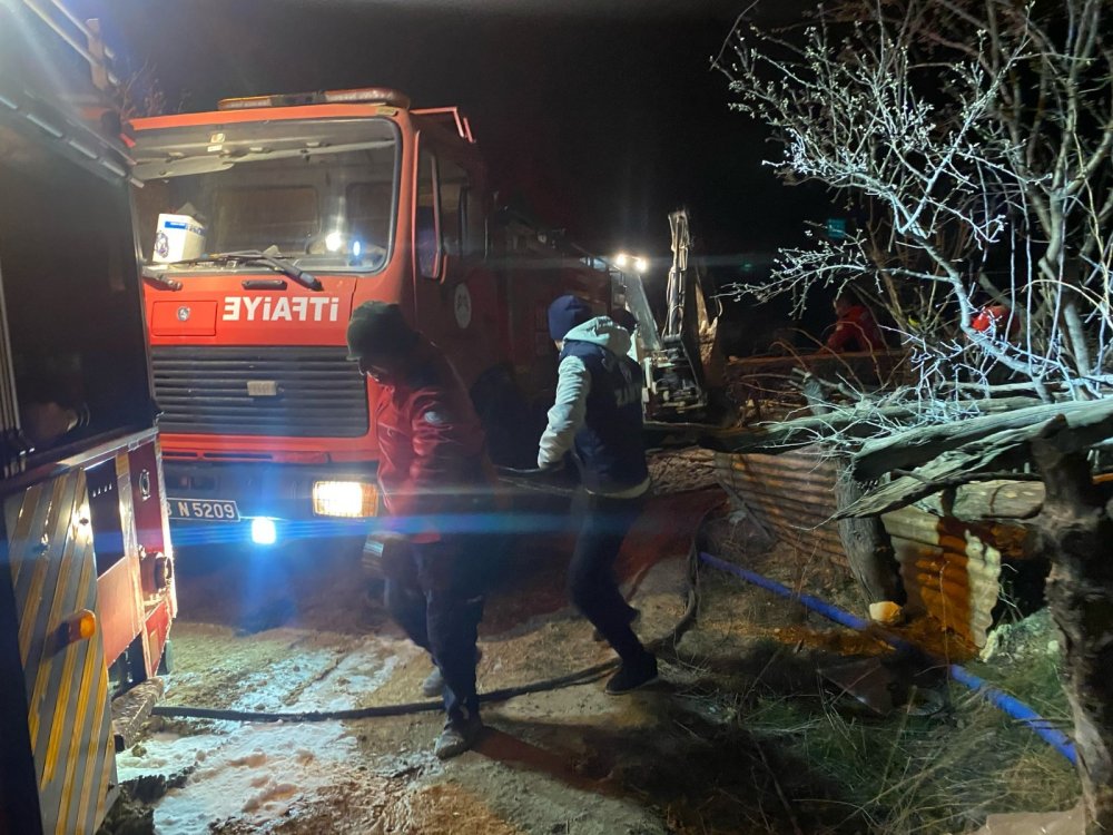 Evinde çıkan yangında öldü