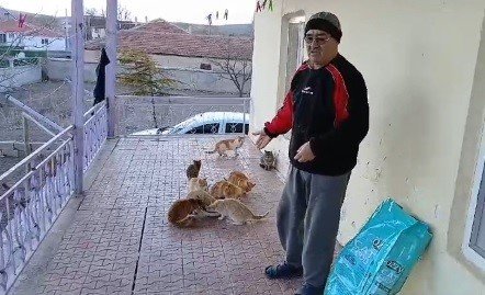 Konya'da eski muhtarı şaşkına çeviren görüntü