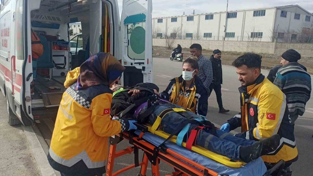 Konya’da otomobil takla attı, sürücüsü yaralandı