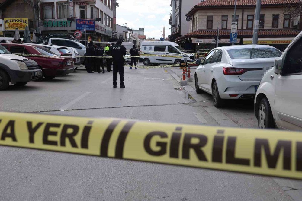 Konya merkezde sokak ortasında vurulan şahıstan acı haber geldi