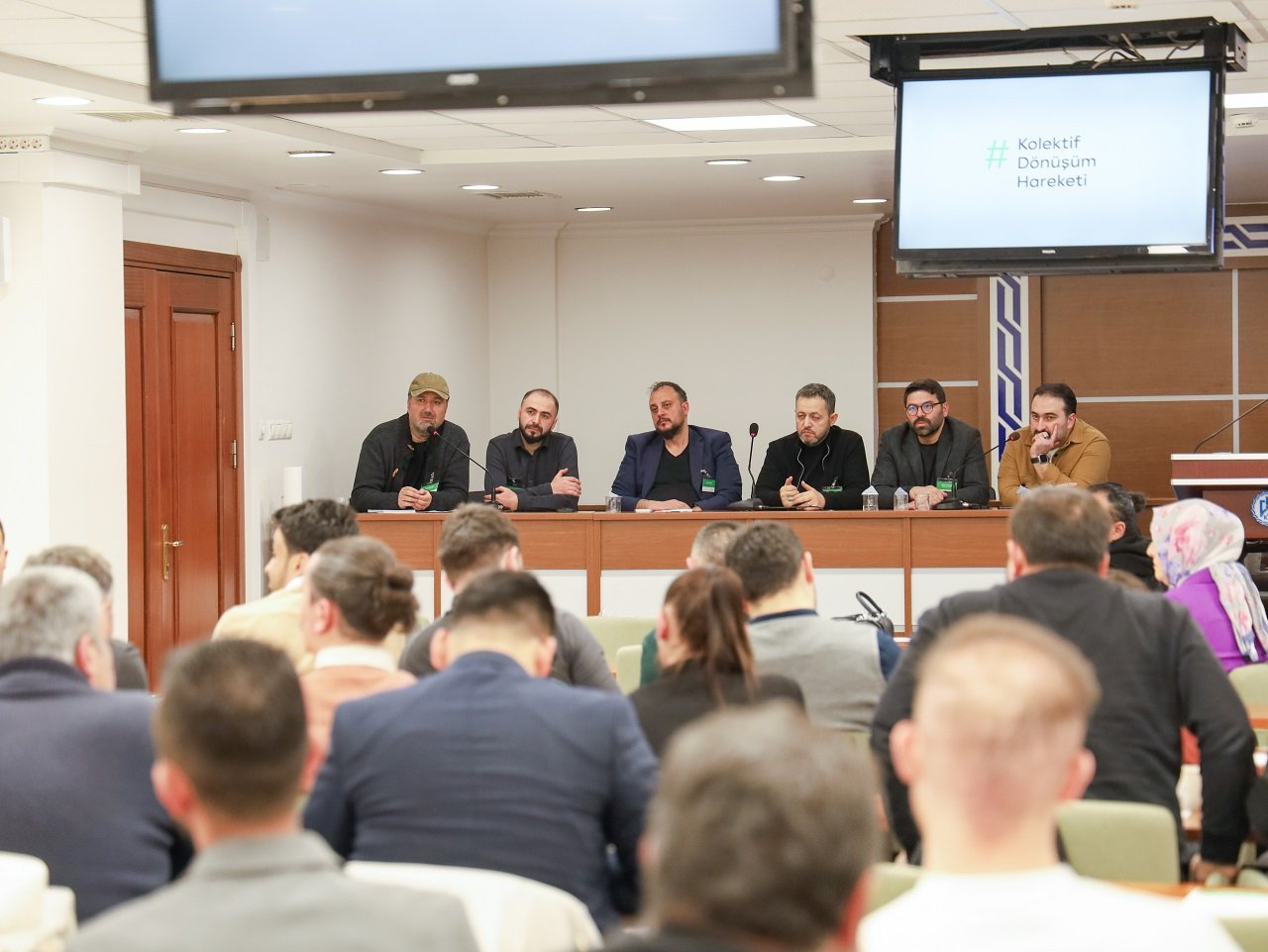 konya-reklamcilari-kolektif-donusum-hareketi-ile-bir-araya-geldi-2.jpg
