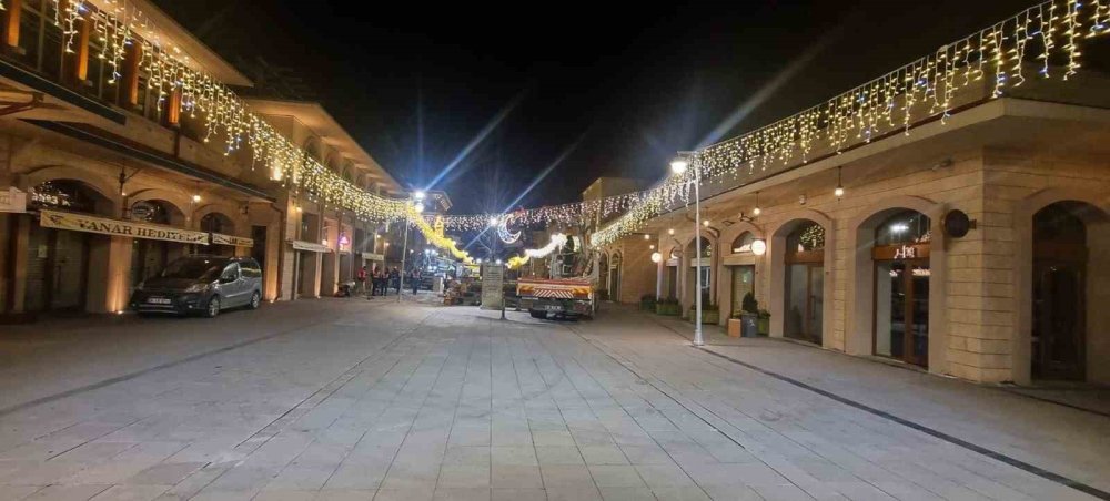 Konya’da cadde ve çarşıları ramazana hazır