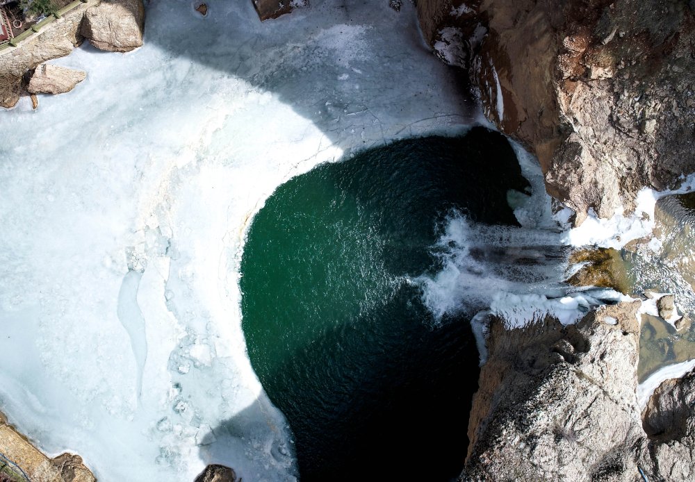 Konya'daki şelale buz tuttu! Eksi 18 derece