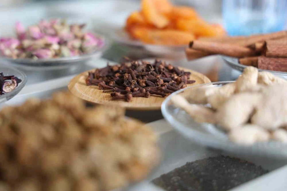 7'den 70'e herkes tüketebilir... Osmanlı’dan günümüze uzanan 8 karışımlı şerbet!