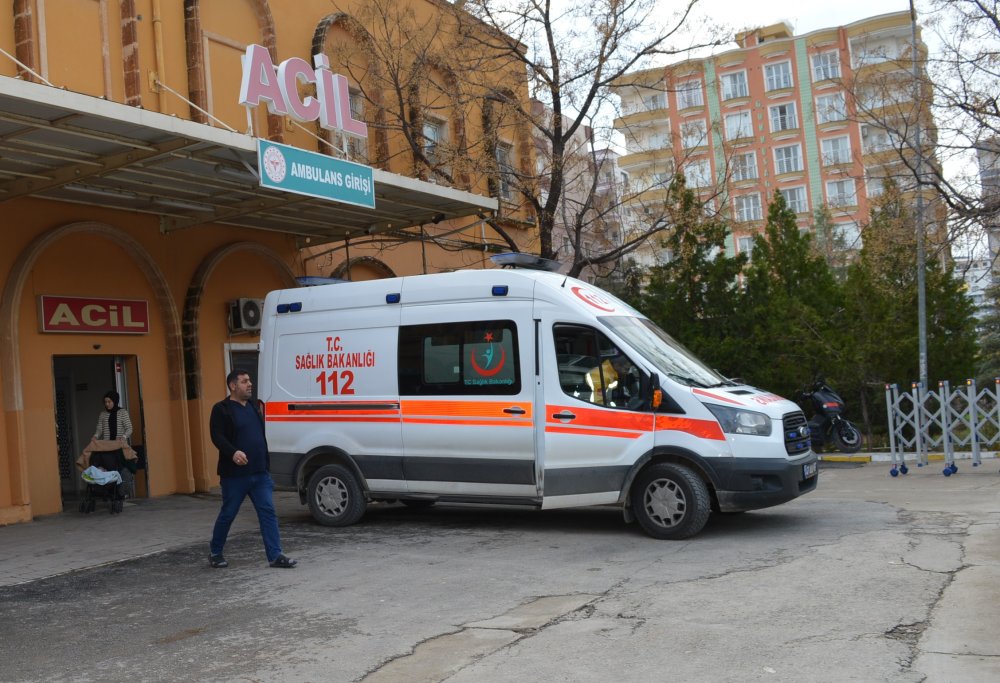 İzinsiz kanalizasyon kazısında toprak kaydı; 1 ölü