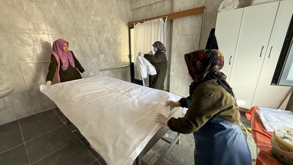 Kadın gassalları mesleklerini anlattı