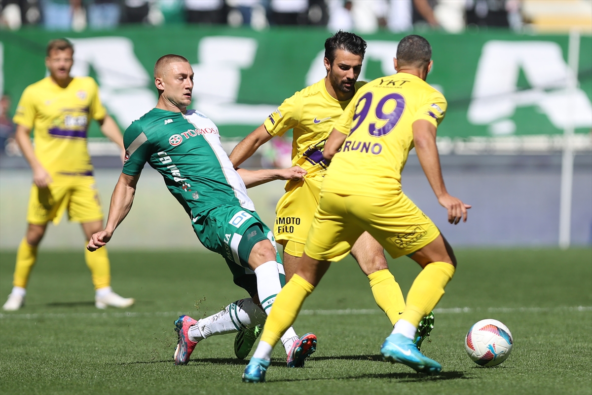 aa-20241006-35836640-35836634-tumosan-konyaspor-ikas-eyupspor.jpg