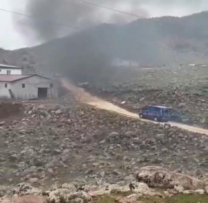 Komşu aileler arasında taşlı, sopalı kavga; 3 ölü, 5 yaralı