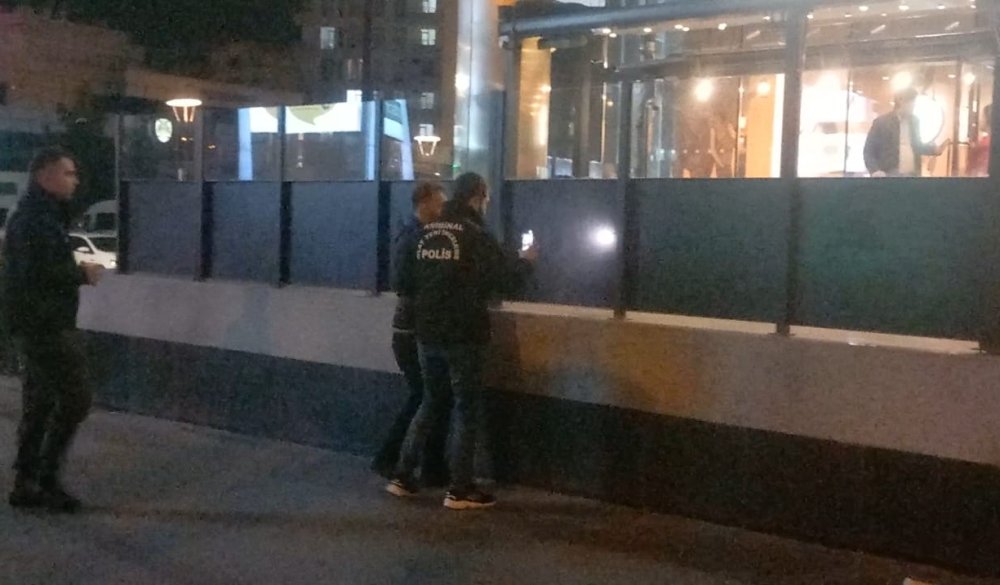 Diyarbakır'da kafede silahlı saldırı; Merve Nur öldü, 1 yaralı