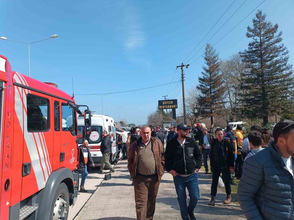 Futbolcuları taşıyan minibüs kaza yaptı: 7 yaralı