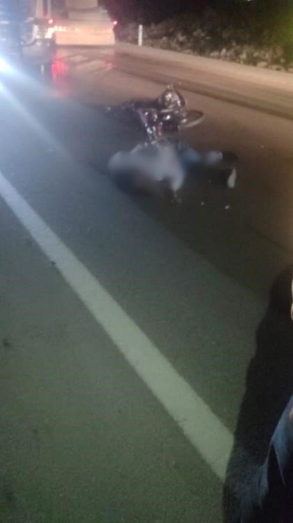 Motosikletteki 2 genç hayatını kaybetti