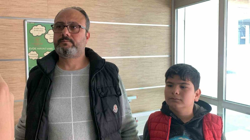 Köpeğin saldırısından oğlunu kurtarmak isteyen baba yaralandı