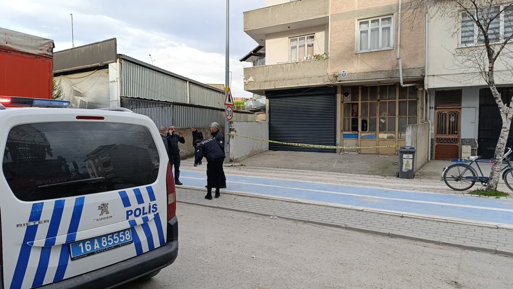 Kötü kokunun geldiği evde cansız bedeni bulundu