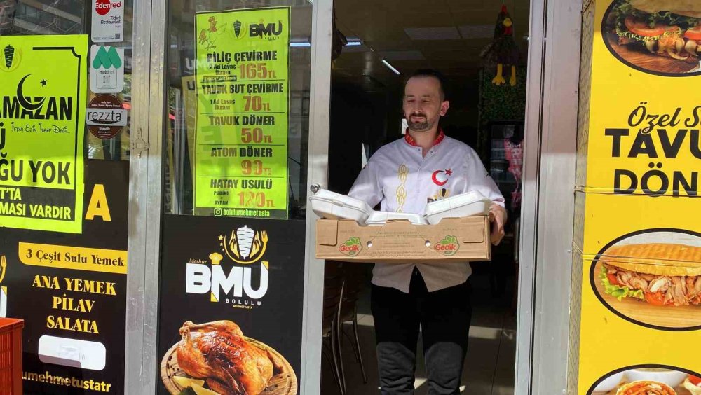 Konya'da askıda ekmek değil bu kez tavuk var!