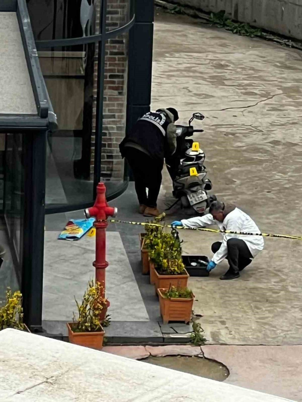 Sakarya'da kiracı dehşet saçtı! Market sahibi hayatını kaybetti