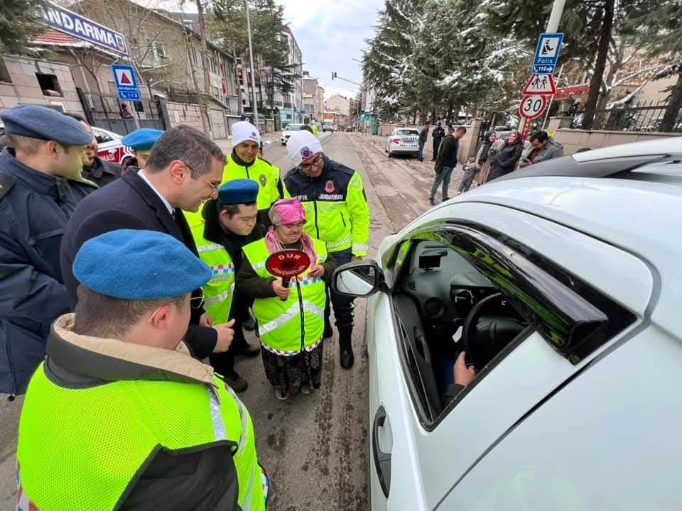 Bozkır’da anlamlı etkinlik... Down sendromlu çocuklara trafik eğitimi verildi