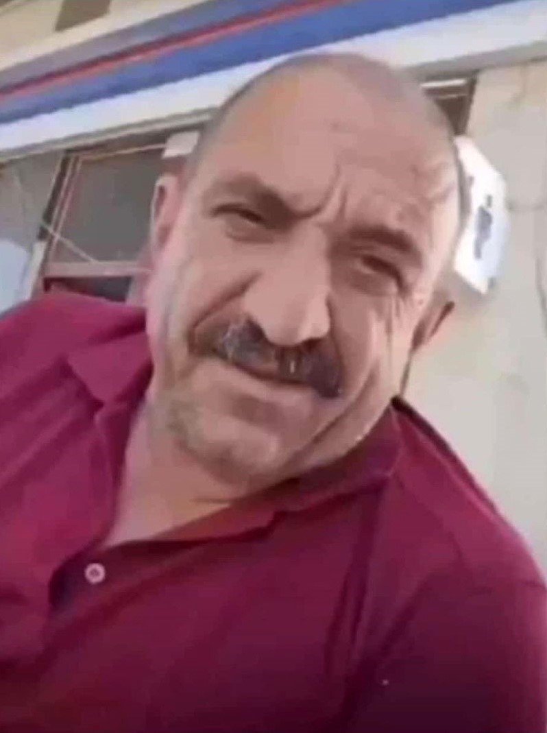 Tıra çarpan kamyonet sürücüsü hayatını kaybetti