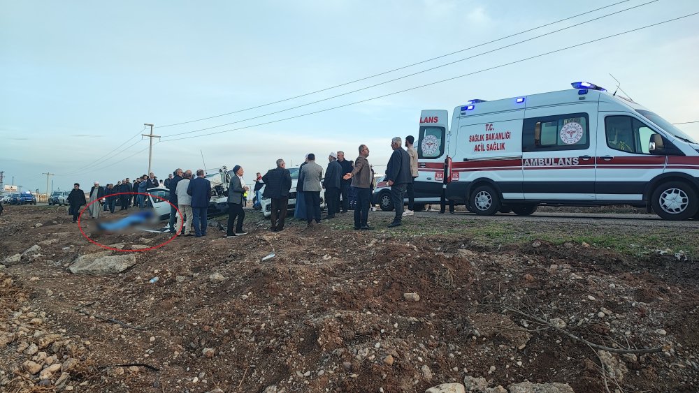Taziye dönüşü trafik kazası: 3 ölü, 3'ü ağır 6 yaralı