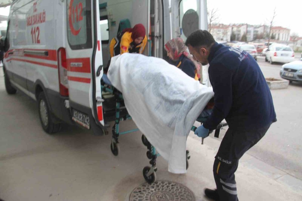 Konya’da otomobil 20 metrelik uçurumdan yuvarlandı: Aynı aileden 2 kişi öldü, 3 yaralı