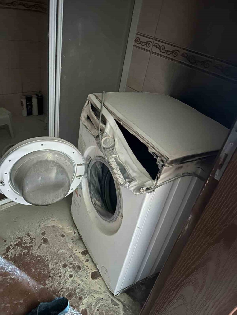 Çamaşır makinesi evi küle çeviriyordu!