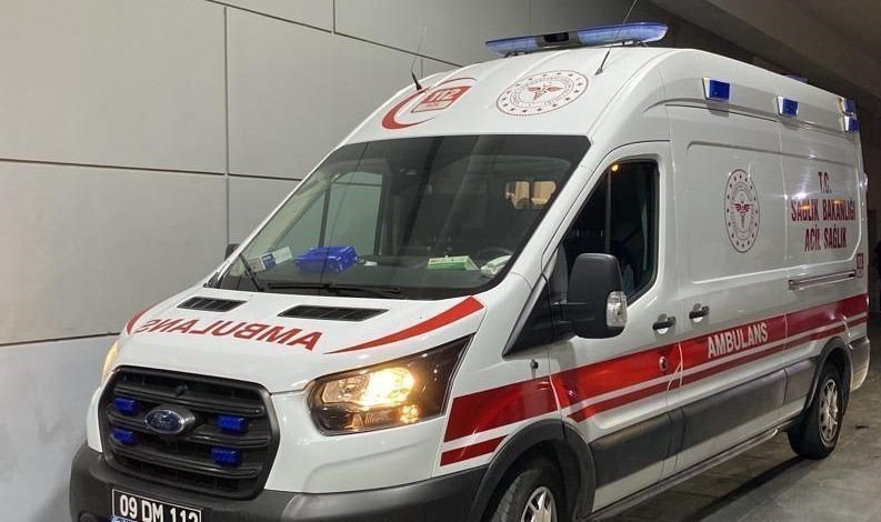 Geri manevra yapan kamyonun altında kalan şahıs hayatını kaybetti