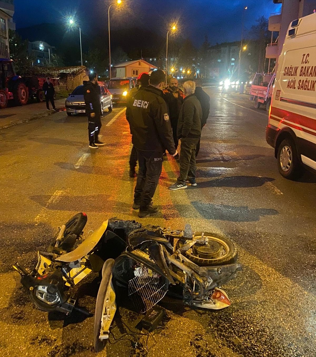 aa-20250403-37524121-37524119-konyada-ciple-carpisan-elektrikli-bisikletteki-2-kisi-yaralandi.jpg