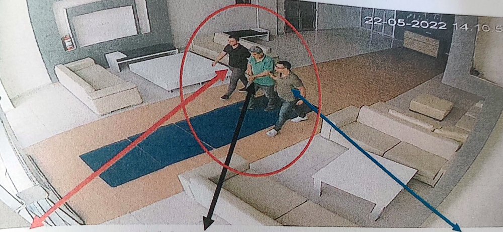 Kendini MİT görevlisi olarak tanıtıp, 130 bin dolar dolandırdı